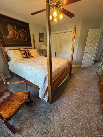 6100 Pebble Stone Drive, Evansville, IN 47715