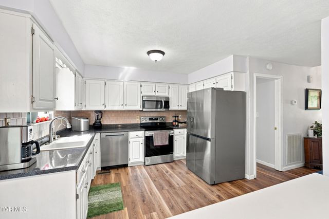 6230 Nightingale Street, Morristown, TN 37814