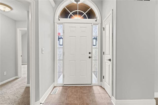 2135 NE Sparta Drive, Blue Springs, MO 64029