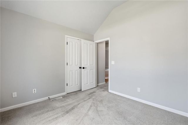 2135 NE Sparta Drive, Blue Springs, MO 64029