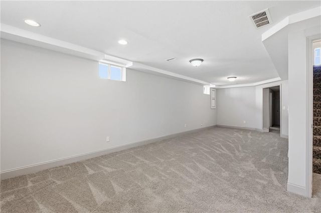 2135 NE Sparta Drive, Blue Springs, MO 64029