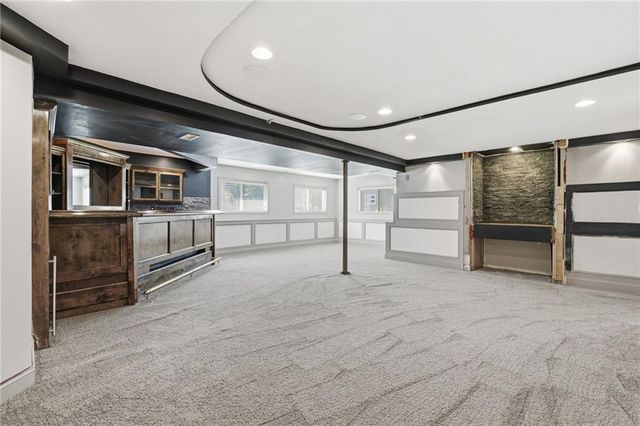 2135 NE Sparta Drive, Blue Springs, MO 64029