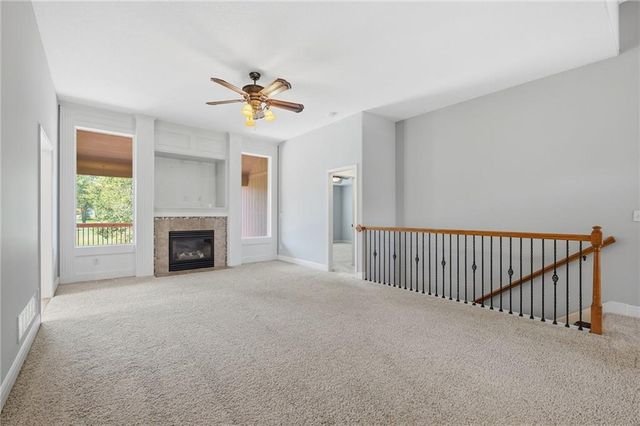 2135 NE Sparta Drive, Blue Springs, MO 64029