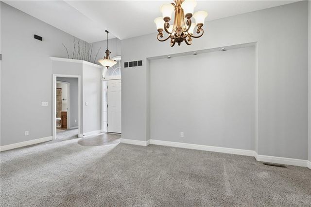 2135 NE Sparta Drive, Blue Springs, MO 64029