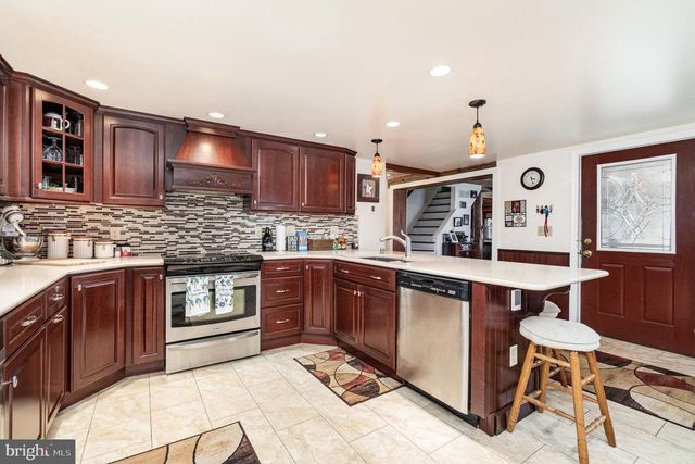 29 PARK DR, Grantville, PA 17028