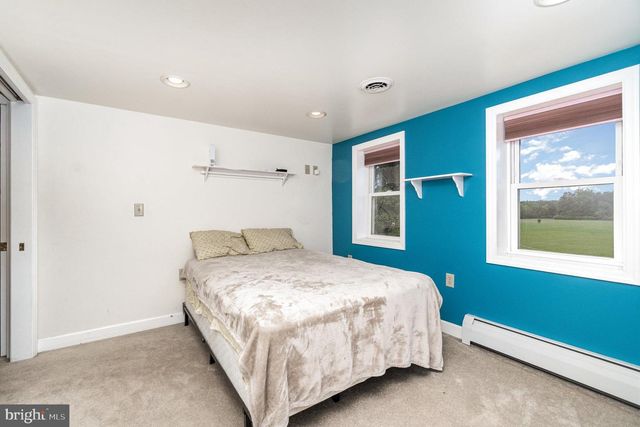 29 PARK DR, Grantville, PA 17028