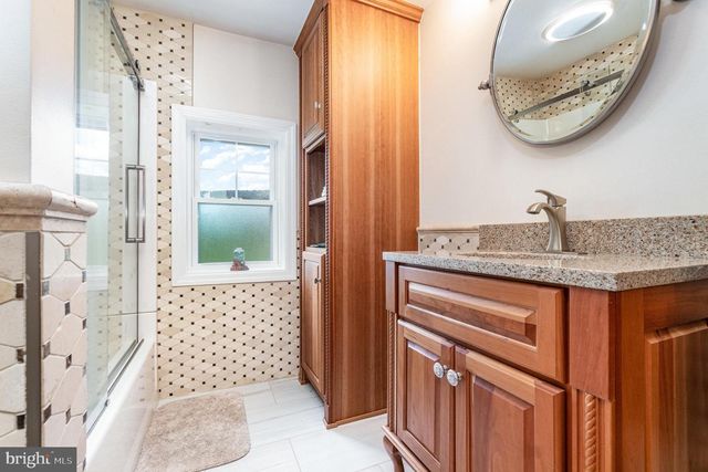 29 PARK DR, Grantville, PA 17028