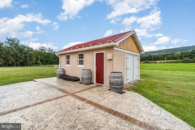 29 PARK DR, Grantville, PA 17028