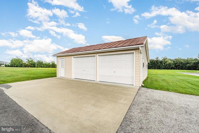 29 PARK DR, Grantville, PA 17028