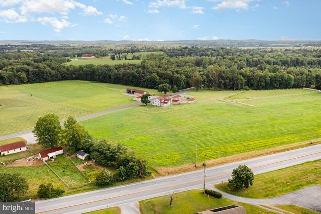 29 PARK DR, Grantville, PA 17028