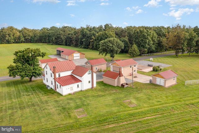 29 PARK DR, Grantville, PA 17028