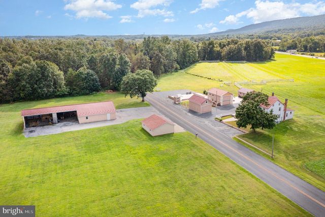 29 PARK DR, Grantville, PA 17028