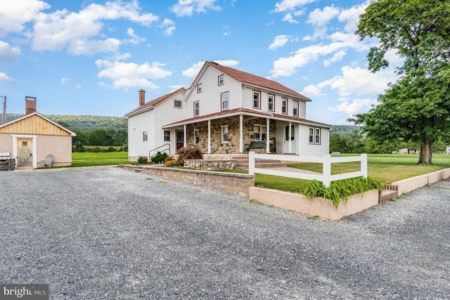 29 PARK DR, Grantville, PA 17028