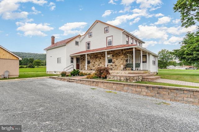 29 PARK DR, Grantville, PA 17028