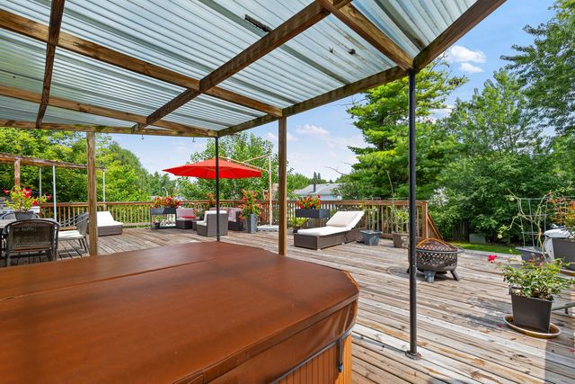850 Silverwood Court, Lake Zurich, IL 60047