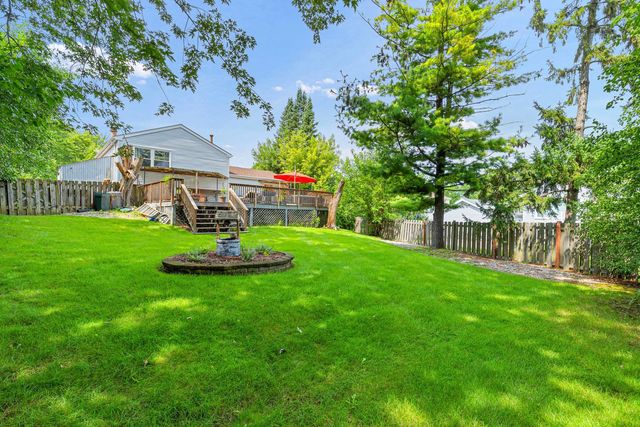 850 Silverwood Court, Lake Zurich, IL 60047