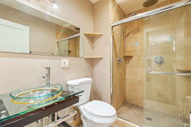 850 Silverwood Court, Lake Zurich, IL 60047
