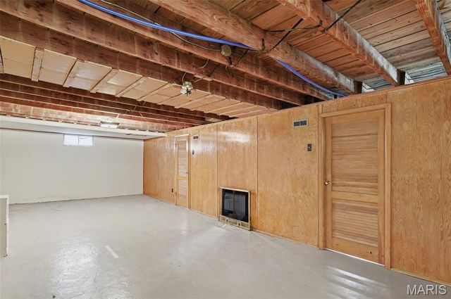 7417 Ray Avenue, St Louis, MO 63116