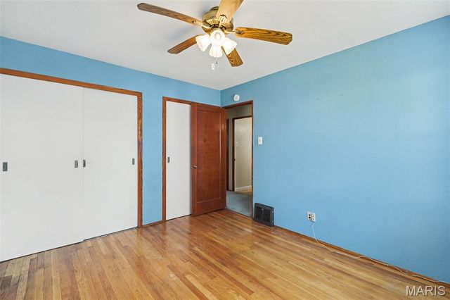 7417 Ray Avenue, St Louis, MO 63116