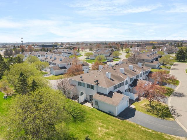14597 Evergreen Trail 64, Apple Valley, MN 55124