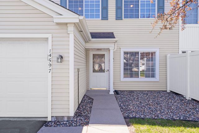 14597 Evergreen Trail 64, Apple Valley, MN 55124