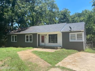 2826 Donaldson Drive, Jackson, MS 39212