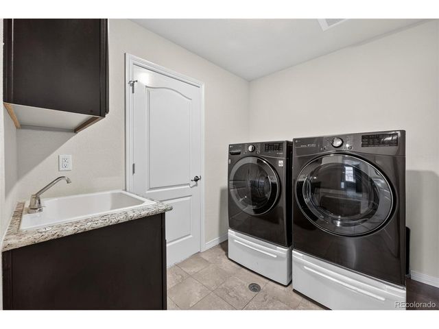 2656 Leafdale Cir, Castle Rock, CO 80109