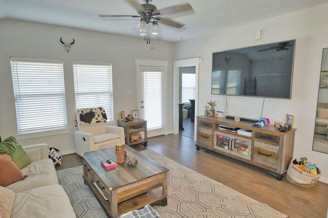 219 Lisa Marie Drive, Angleton, TX 77515