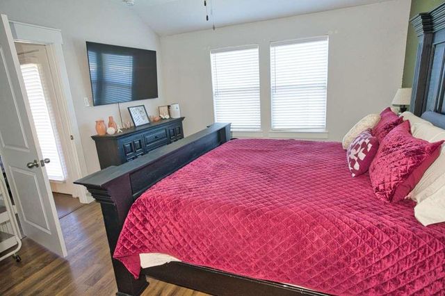 219 Lisa Marie Drive, Angleton, TX 77515