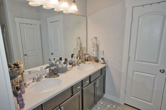 219 Lisa Marie Drive, Angleton, TX 77515
