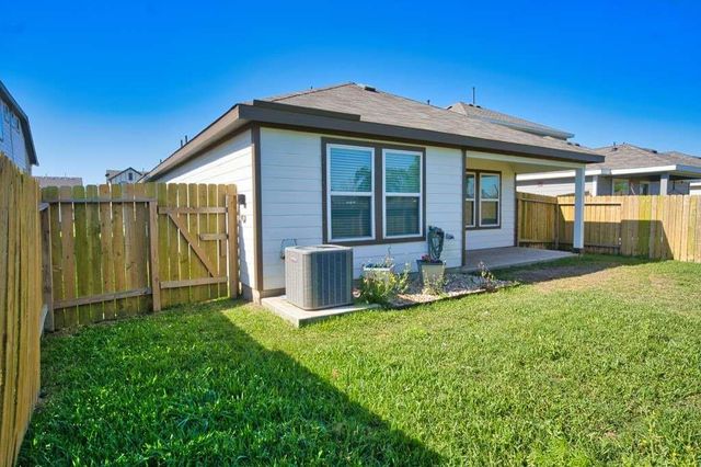 219 Lisa Marie Drive, Angleton, TX 77515