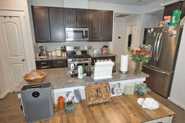219 Lisa Marie Drive, Angleton, TX 77515