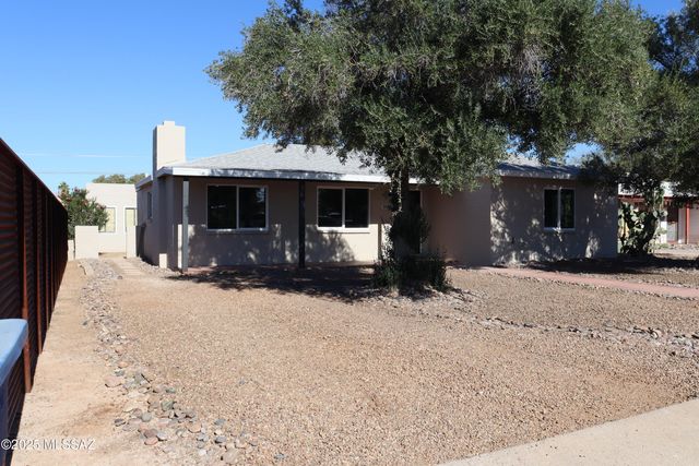 2601 E Eastland Street, Tucson, AZ 85716