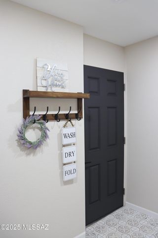 2601 E Eastland Street, Tucson, AZ 85716