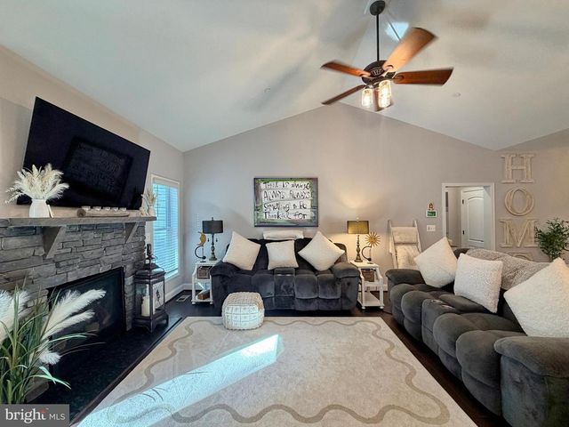 9347 STONESTREET RD, La Plata, MD 20646