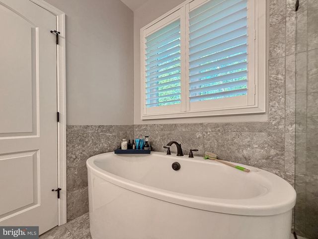 9347 STONESTREET RD, La Plata, MD 20646