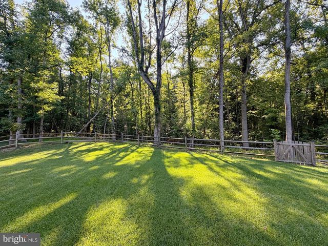 9347 STONESTREET RD, La Plata, MD 20646