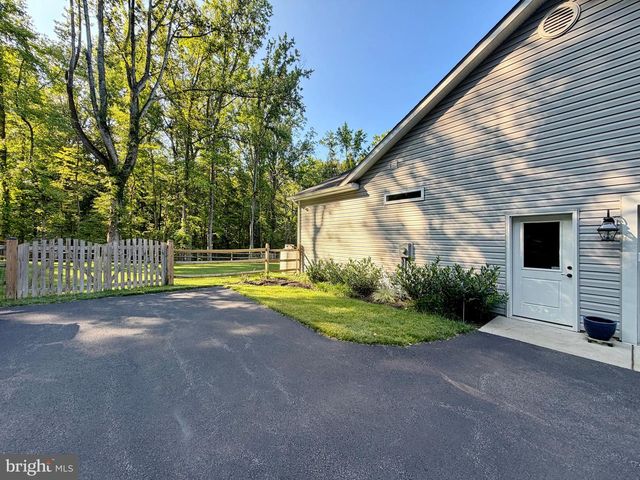 9347 STONESTREET RD, La Plata, MD 20646
