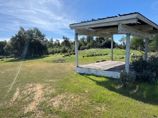 15203 Diggins Way, Redding, CA 96001