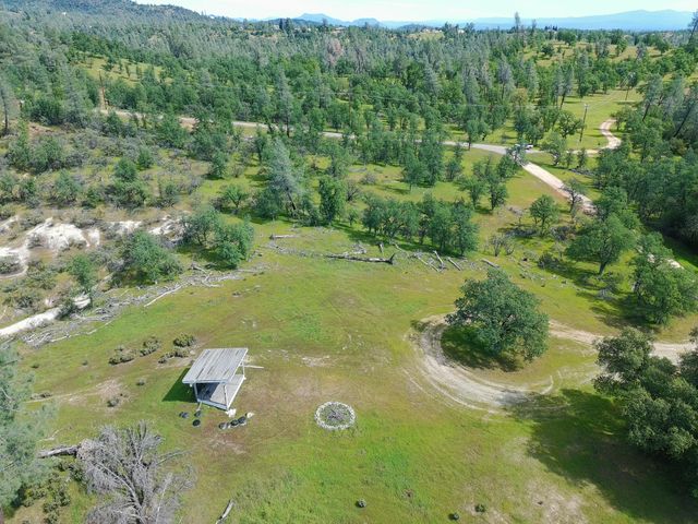 15203 Diggins Way, Redding, CA 96001