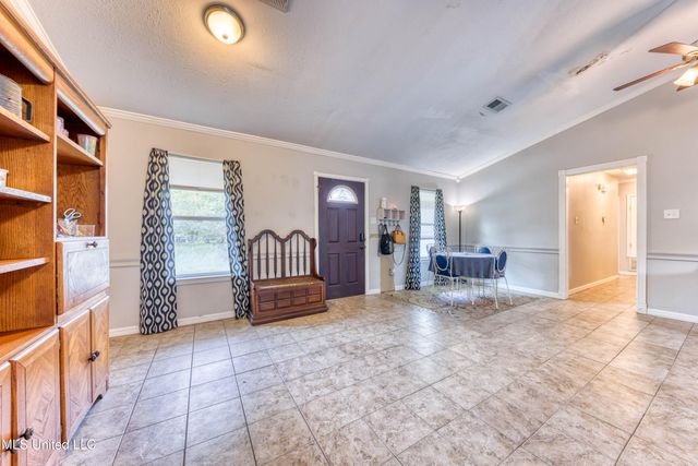 12513 W Canterbury Drive, Ocean Springs, MS 39564