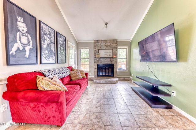 12513 W Canterbury Drive, Ocean Springs, MS 39564