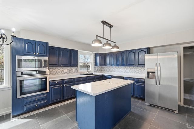 1401 N Elizabeth Avenue, Muncie, IN 47304