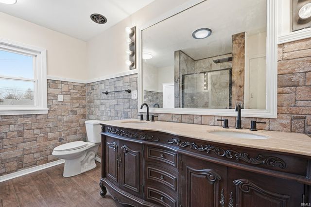 1401 N Elizabeth Avenue, Muncie, IN 47304