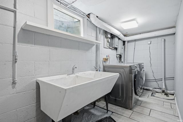 1401 N Elizabeth Avenue, Muncie, IN 47304