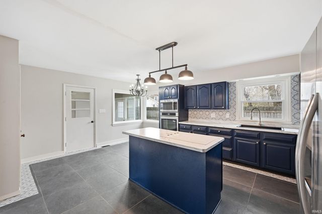 1401 N Elizabeth Avenue, Muncie, IN 47304