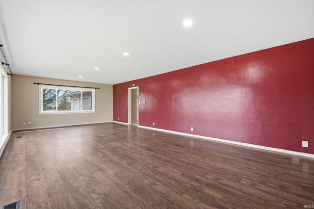 1401 N Elizabeth Avenue, Muncie, IN 47304