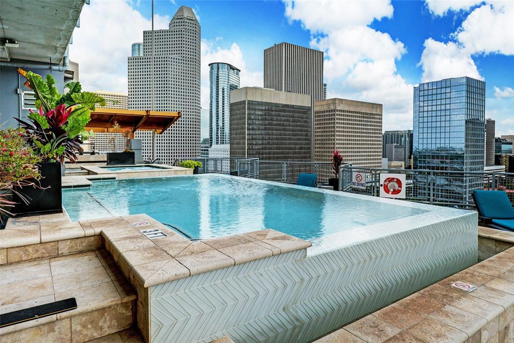 2000 Bagby Street 9422, Houston, TX 77002
