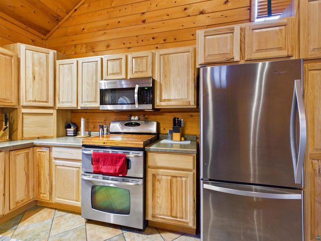 10745 N First Ave, Hayward, WI 54843