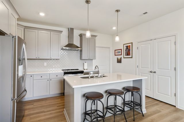 425 Multrees Pl, Smyrna, TN 37167